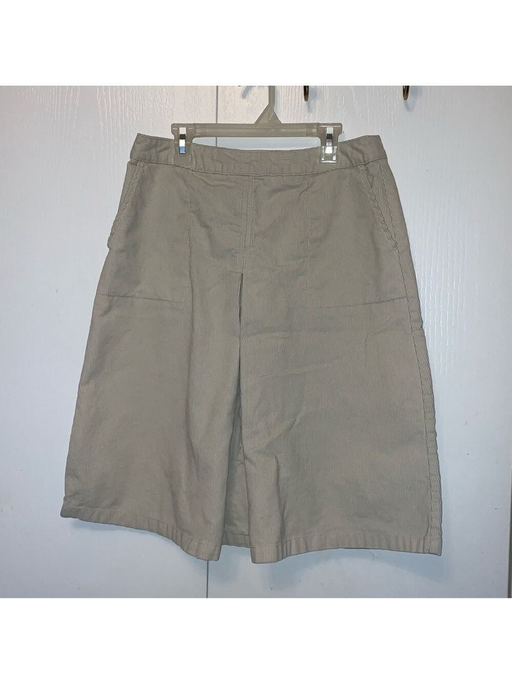 Eddie Bauer beige chord skirt size 6 cotton